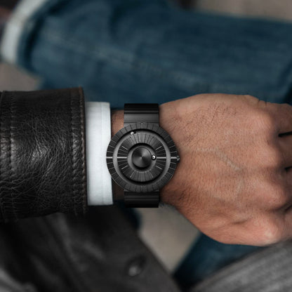EUTOUR Black Magnet Men Montres E038 avec bracelet en maille métallique